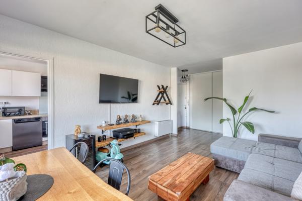 La Ciotat – 3 chambres, balcon et parking – 76 m², fort potentiel