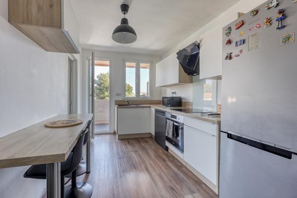 La Ciotat – 3 chambres, balcon et parking – 76 m², fort potentiel