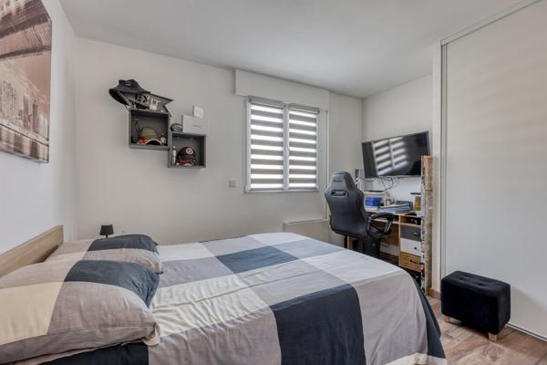 La Ciotat – 3 chambres, balcon et parking – 76 m², fort potentiel