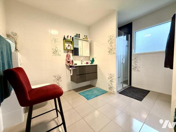 PEAULE : maison contemporaine de PLAIN-PIED