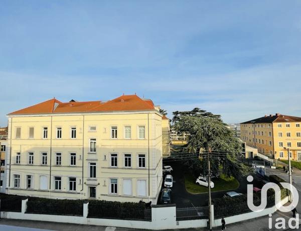 Appartement 3 pièces de 73 m² à Villefranche-sur-Saône (69400)