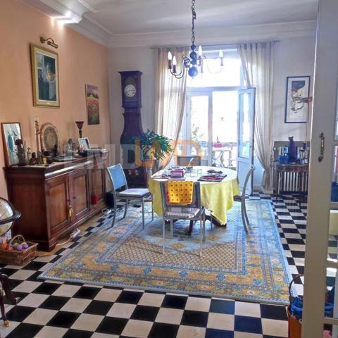 Maison proche centre ville grands espaces et piscine chauffée