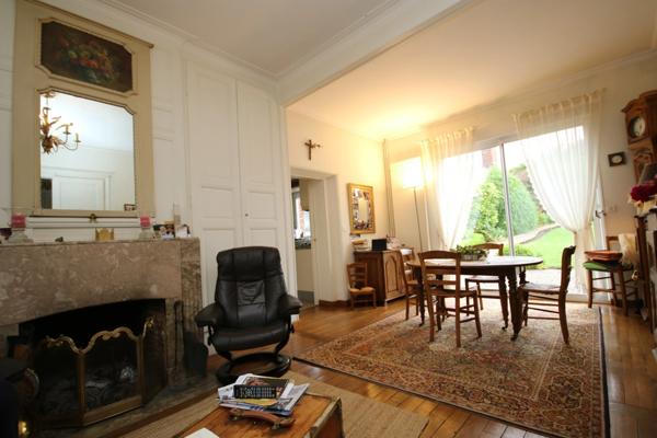 🏡 **Maison de caractère en centre-ville de Oisemont – 5 chambres – Terrain de 1 066 m²**
