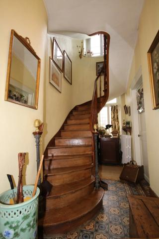 🏡 **Maison de caractère en centre-ville de Oisemont – 5 chambres – Terrain de 1 066 m²**