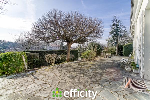 Maison 10 pièces - 223 m² Exclusivité efficity