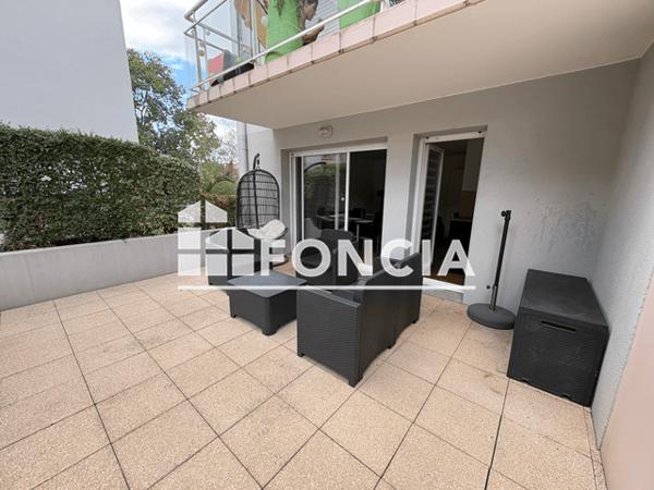 Location Appartement meublé 2 pièces 40.48 m² - 50 AVENUE DES LILAS Pau 64000