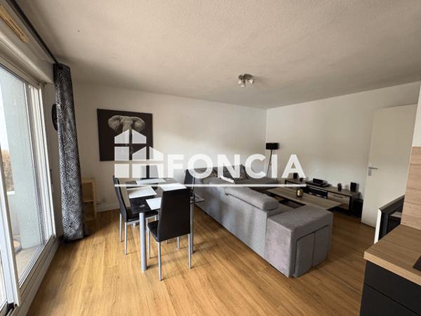 Location Appartement meublé 2 pièces 40.48 m² - 50 AVENUE DES LILAS Pau 64000