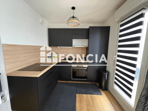 Location Appartement meublé 2 pièces 40.48 m² - 50 AVENUE DES LILAS Pau 64000