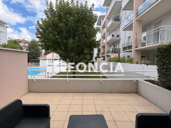 Location Appartement meublé 2 pièces 40.48 m² - 50 AVENUE DES LILAS Pau 64000
