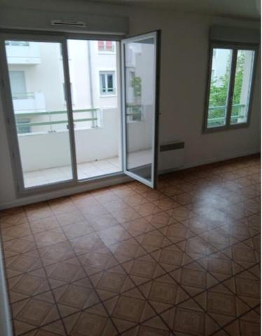 Appartement Mantes La Jolie 2 pièce(s)  Carrez : 46,3 m, surface au sol 50 m