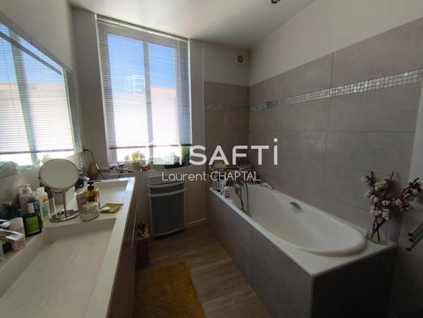Appartement vue cité Médiévale.