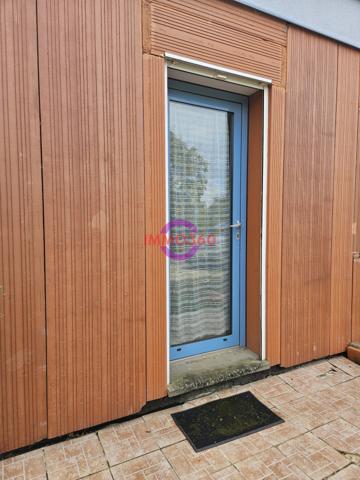 À Areines, Studio meublé de 24m² à louer