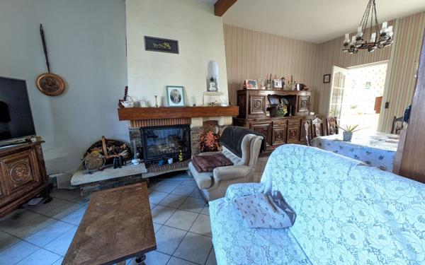 Maison à vendre    3 pièces • 88 m2 Saint-Quentin