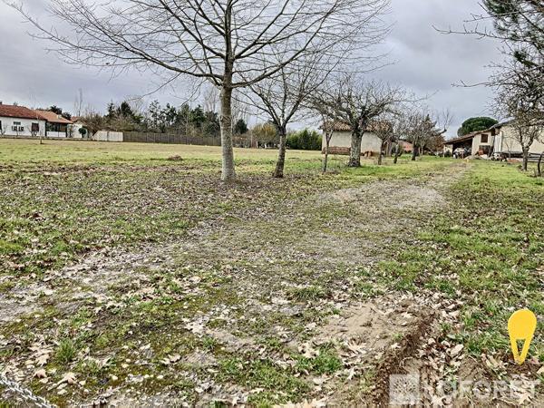 Achat terrain Bessières - 704 m² - 105 000 €