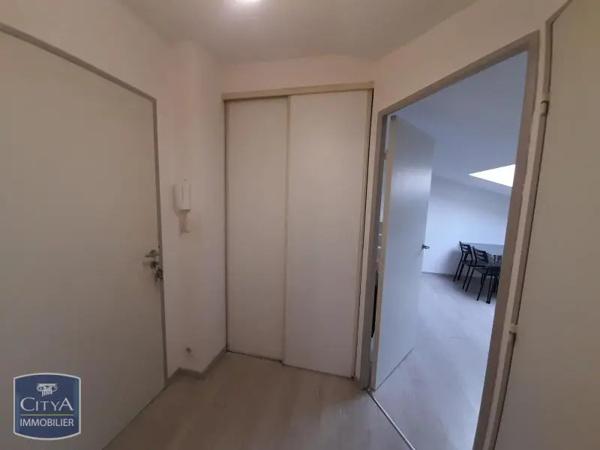 Appartement à louer 2 pièces 27.13m² Poitiers (86000)