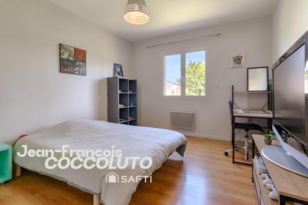 Contemporaine 4 chambres, environnement reposant