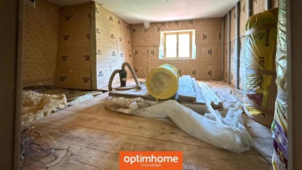 🏡 VENTRON – Maison mitoyenne avec jardin clos, dépendances et fort potentiel d’aménagement 🏡