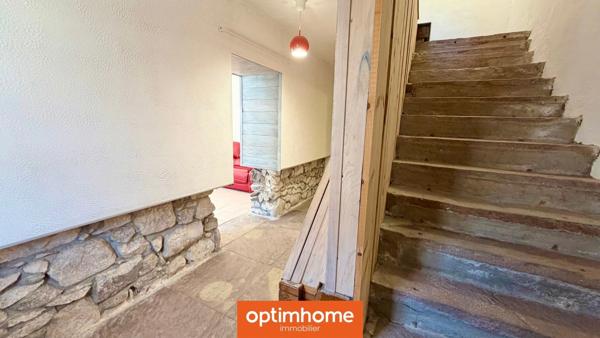 🏡 VENTRON – Maison mitoyenne avec jardin clos, dépendances et fort potentiel d’aménagement 🏡
