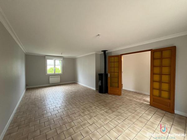 Pavillon sur sous-sol - SAINT BERTHEVIN