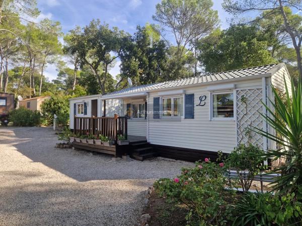 Vente                                                      Terrain
                        
                                         275 m2                     à Fréjus