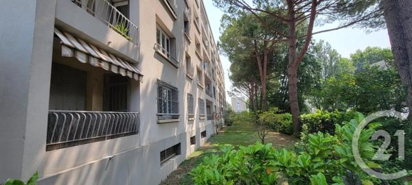 Appartement F3 à vendre  3 pièces - 69,70 m 2   AVIGNON  - 84