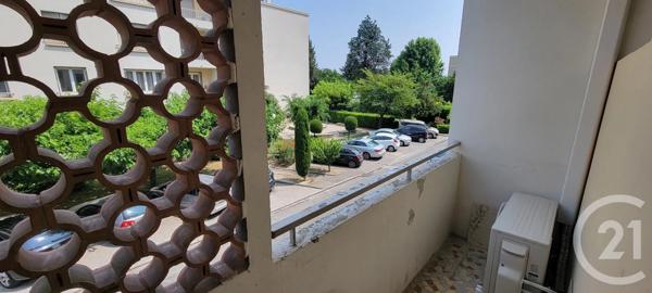 Appartement F3 à vendre  3 pièces - 69,70 m 2   AVIGNON  - 84