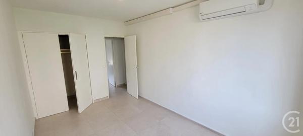 Appartement F3 à vendre  3 pièces - 69,70 m 2   AVIGNON  - 84
