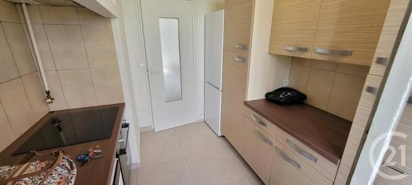 Appartement F3 à vendre  3 pièces - 69,70 m 2   AVIGNON  - 84