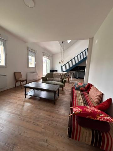 RARE À LA VENTE : SUPERBE DUPLEX FAMILIAL DE 105 m² EN PLEIN COEUR DE PLEURTUIT