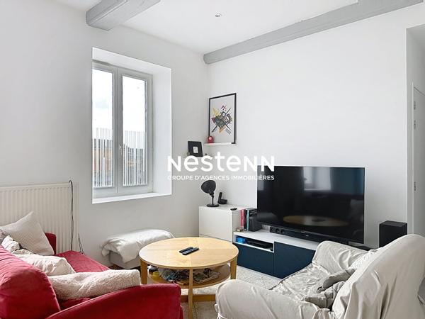 SAINT-MAURICE-DE-BEYNOST MAISON DE VILLE FAMILIALE RÉNOVÉE 4 CHAMBRES AVEC TERRASSE ET STATIONNEMENTS