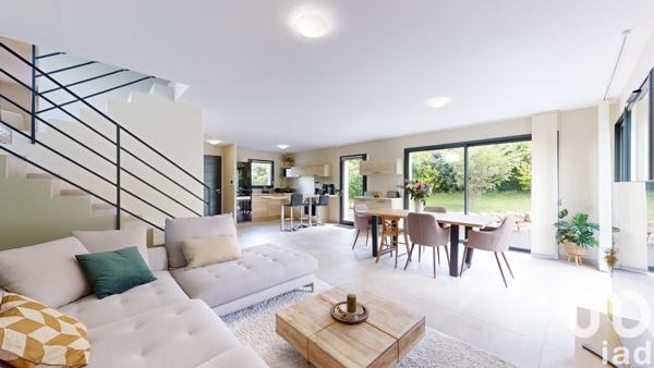 Maison à vendre 5 pièces 138 m² Pollionnay