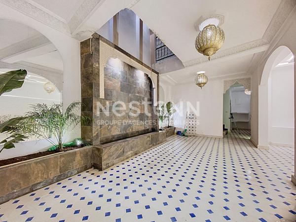 A vendre Superbe Riad Titré Rénové de 4 chambres avec bassin a Bab Aghmat, Marrakech