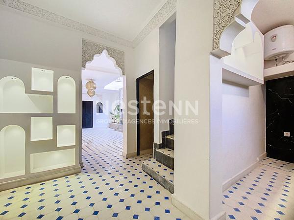 A vendre Superbe Riad Titré Rénové de 4 chambres avec bassin a Bab Aghmat, Marrakech