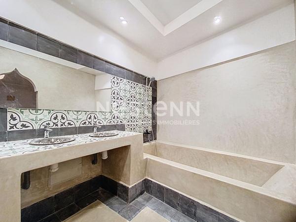 A vendre Superbe Riad Titré Rénové de 4 chambres avec bassin a Bab Aghmat, Marrakech