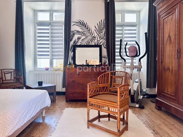 Vente
                Maison90 m² - 4 Pièces -
                    VALOGNES (50700)