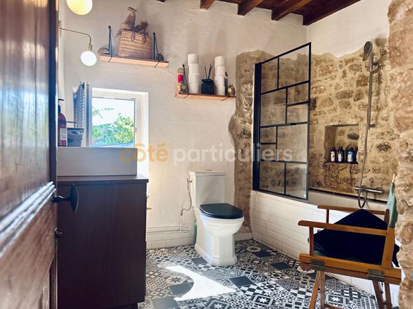Vente
                Maison90 m² - 4 Pièces -
                    VALOGNES (50700)