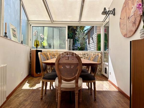 Vente
                Maison90 m² - 4 Pièces -
                    VALOGNES (50700)
