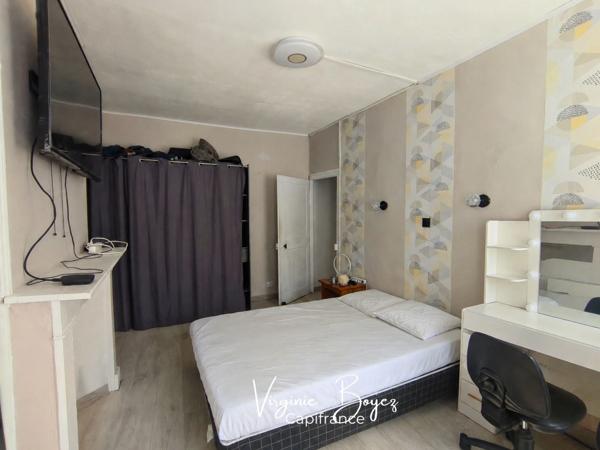 🏡 À VENDRE – Maison de ville 88 m² avec cour et dépendance à Bourbourg