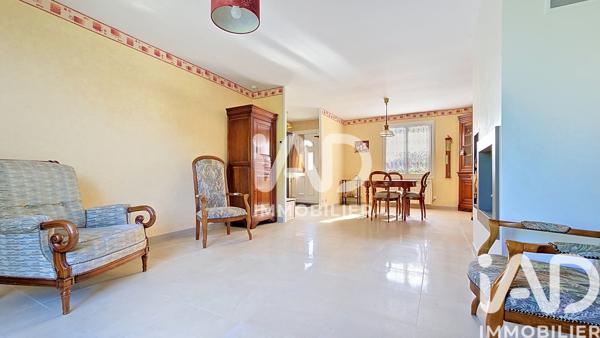 Maison à vendre 5 pièces 92 m² Saint-Germain-lès-Corbeil