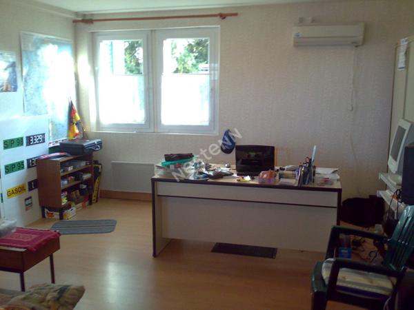 Ensemble Murs de Station service , Garage automobile et appartement