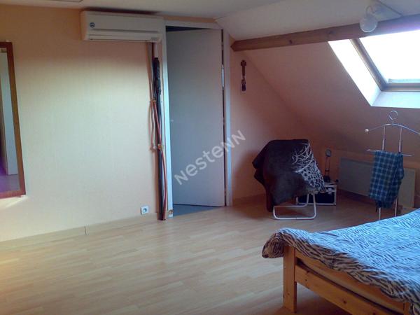 Ensemble Murs de Station service , Garage automobile et appartement