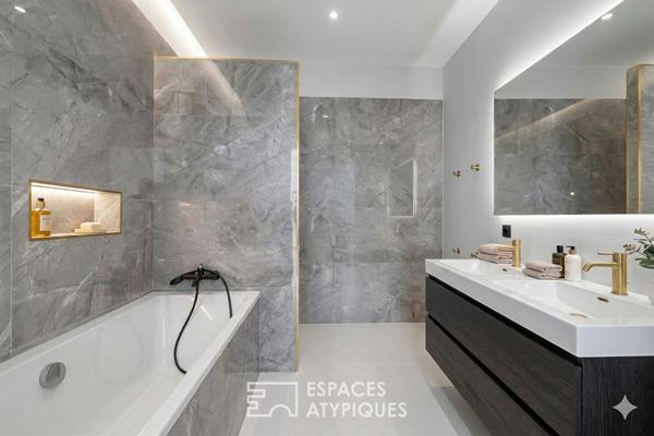 Maison neuve avec jardin et garage