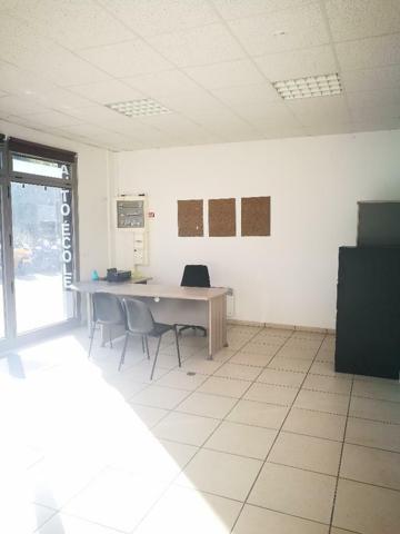 Local commercial Maisse 3 pièce(s) 85 m2