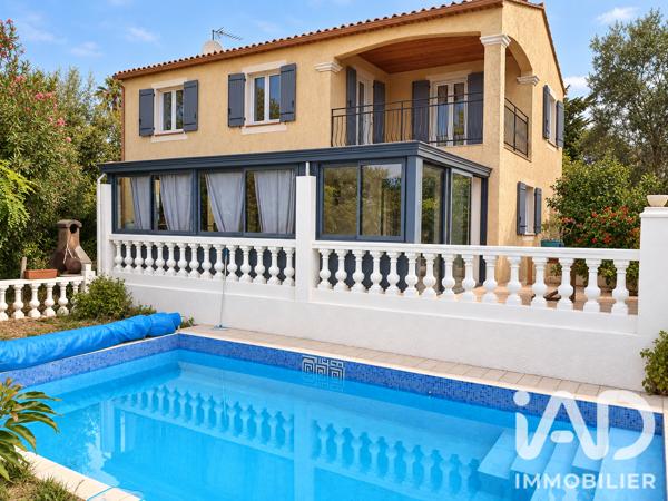 Maison à vendre 5 pièces 123 m² Saint-Cyr-sur-Mer