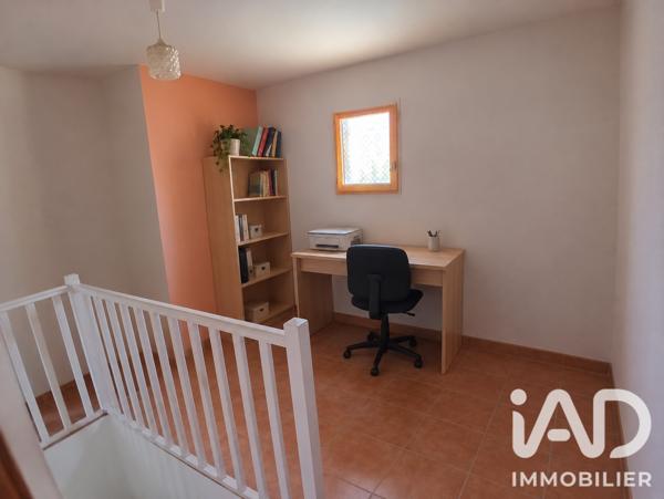 Maison à vendre 5 pièces 123 m² Saint-Cyr-sur-Mer