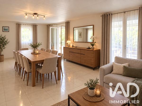 Maison à vendre 5 pièces 123 m² Saint-Cyr-sur-Mer