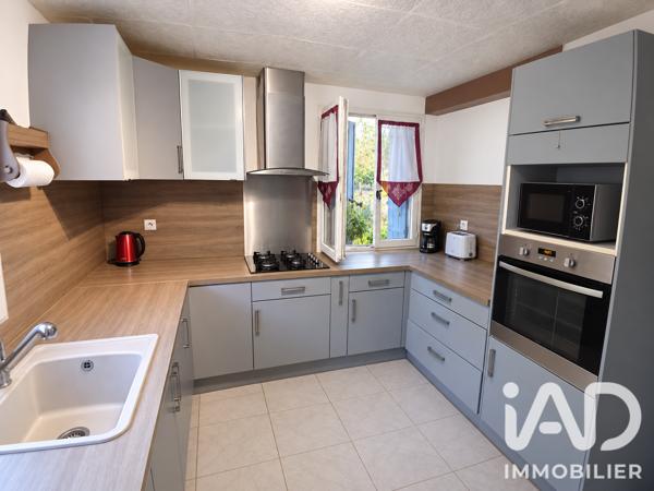 Maison à vendre 5 pièces 123 m² Saint-Cyr-sur-Mer