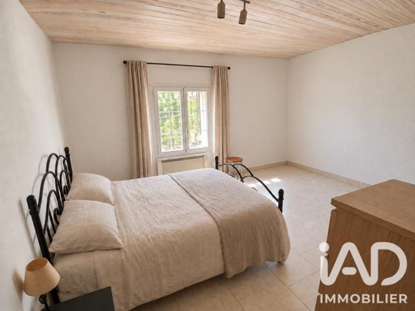 Maison à vendre 5 pièces 123 m² Saint-Cyr-sur-Mer