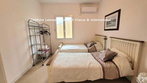 Magnifique vue, Maison contemporaine de plain pied avec piscine