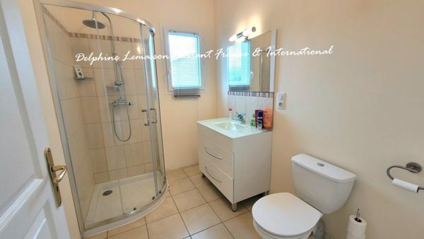 Magnifique vue, Maison contemporaine de plain pied avec piscine